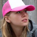 Gorra acolchada con ½ malla