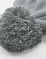 Gorro con Parche y Pompom - Image 6