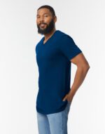 Camiseta Softstyle cuello V hombre - Imagen 9