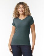 Camiseta Softstyle cuello V Mujer - Image 6
