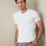 Stretch-T V-neck for men
