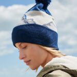 Gorro con pompón picos montañosos