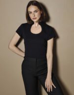 Camiseta escotada cuello mandarín Regular Fit