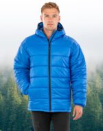 Parka reciclada acolchada con capucha