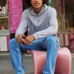 Sudadera ligera con capucha