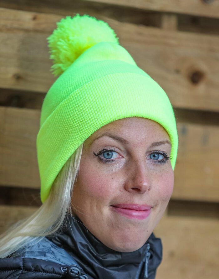 Beanie con pompón - Image 7