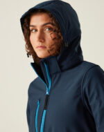 Softshell Capucha 3 capas Venturer Mujer - Image 6