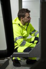 6132 CHAQUETA CAPUCHA HV CLASE 3/2 - Image 3