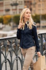 Freehold Woman - Imagen 3