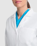 VACCINE WOMAN - Image 4